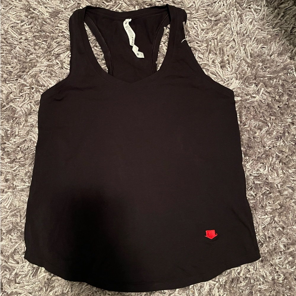 Lululemon tank top. Size 8. Never worn.
